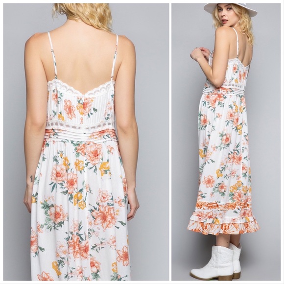 A Summer’s Delight in Florals Woven Dress - Picture 4 of 13